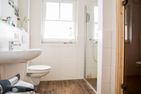 Ferienhaus Schilfrohrsänger 43 Fuhlendorf - Badezimmer