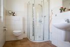  Ferienhaus Schilfrohrsänger 48 Fuhlendorf - Badezimmer