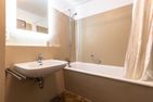 Ferienwohnpark Immenstaad am Bodensee Zwei-Zimmer-Apartment 49/35 Bodensee - Bathroom