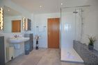 Ferienhaus Glockenstraße Ferienwohnung Ostseehöhe Appartement 2 Scharbeutz - Badezimmer