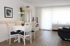 Trutz blanker Hans  - Dünenstr. 19, App. 7 Wenningstedt - Wohnzimmer