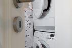  Haus Inselurlaub Hausteil 1 Oevenum - Im Hauswirtschaftsraum befinden sich Waschmaschine und Trockner.