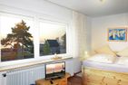  STR/101 - Strandallee 124 - Seeblick Scharbeutz - Schlafzimmer