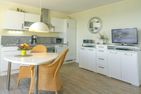 Feriendomizil Strandblick Feriendomizil Strandblick Appartement 1 MeerBlick Haffkrug - Küche / Küchenzeile