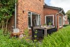  Haus am Park Wyk auf Föhr - Die Terrasse ist zur Straße gelegen mit direktem Blick auf den Park an der Mühle.