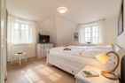  Landhaus Timmi Midlum - Jedes Schlafzimmer verfügt über einen eigenen Fernseher.