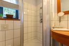 Strandhaus Wustrow Strandhaus Wustrow - Wohnung 2 Ostseebad Wustrow - Badezimmer