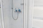 Haus Pesel Ferienwohnung *Reethuk* Norddorf auf Amrum - Duschbad in der Ferienwohnung Reethuk in Norddorf auf Amrum