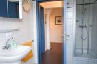 Haus Pesel Ferienwohnung *Reetblick* Norddorf auf Amrum - Duschbad hell in der Ferienwohnung Reetblick in Norddorf auf Amrum