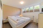  Gästehaus Wohnung 2 Wyk auf Föhr - In diesem Schlafzimmer mit Doppelbett...