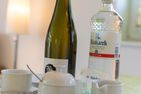  Gästehaus Wohnung 2 Wyk auf Föhr - Den Wein, welchen wir bei Ihrer Ankunft für Sie bereit halten, finden Sie ebenso im Weinhaus am Meer.