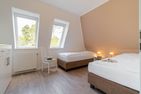  Gästehaus Wohnung 3 Wyk auf Föhr - Beide Schlafzimmer verfügen über ein Doppelbett.