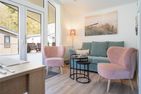 Ostseecamp Casa del Mar  mit kostenlosem Saunazugang und umzäunter Garten Scharbeutz - Wohnzimmer