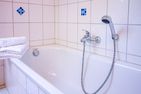  Ferienwohnung am Sieltief Krummhörn - Badezimmer
