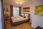  Architektenhaus am Pewsumer Tief Krummhörn - Schlafzimmer
