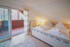  Ferienhaus Sita Krummhörn - Schlafzimmer