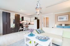  Erholungsnest Neustadt in Holstein - Wohnzimmer