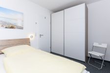  Deich in Sicht Neuharlingersiel - 