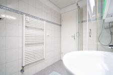  Ferienhaus Seeweg Wohnung 2 Scharbeutz - Badezimmer