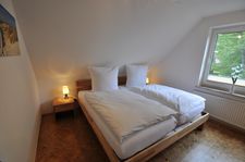  Ferienwohnung Elke Am Harlebogen 9 Whg. 3 Carolinensiel - Schlafzimmer
