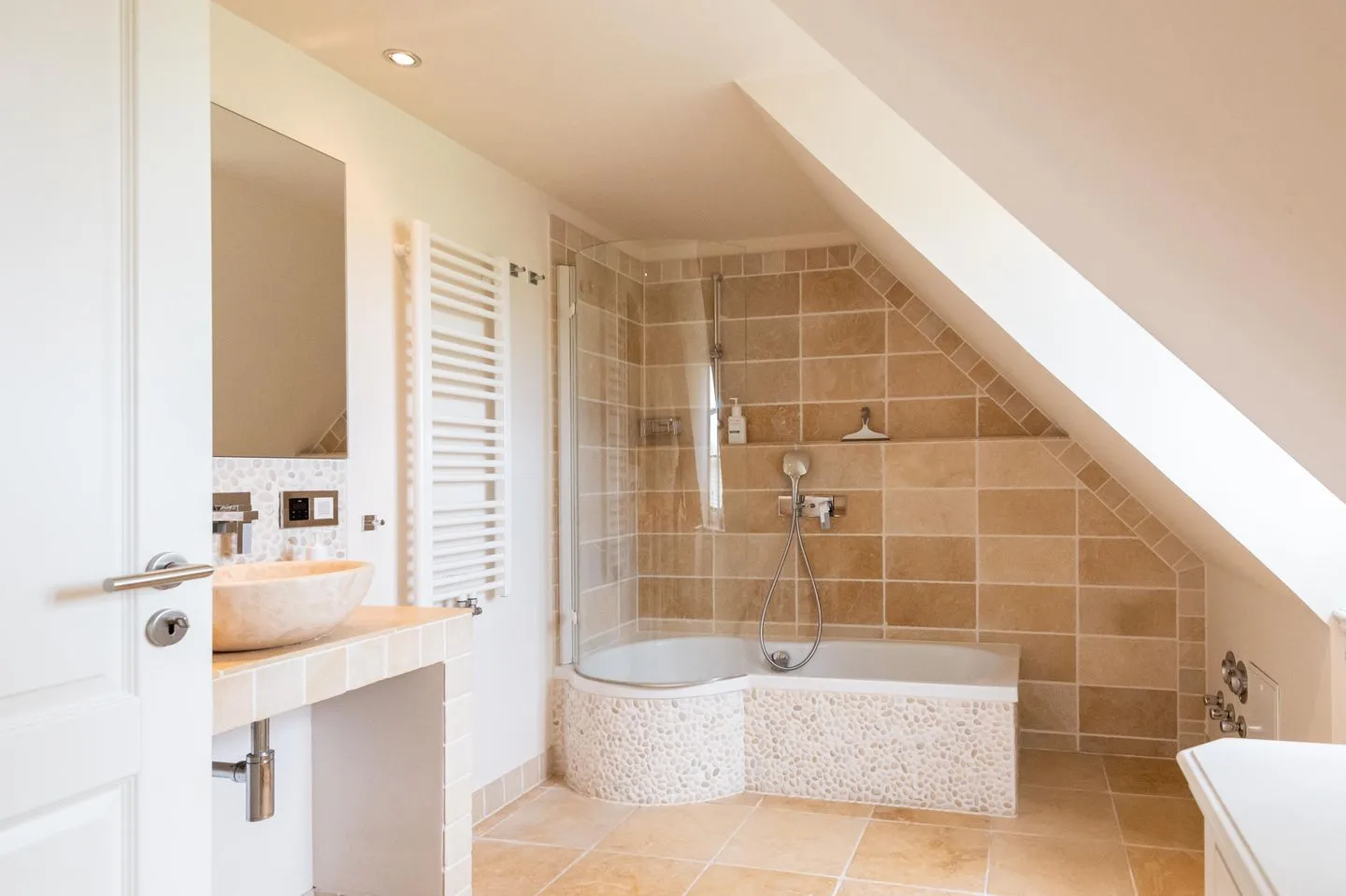 Das Landhaus, App. F Wenningstedt - Badezimmer