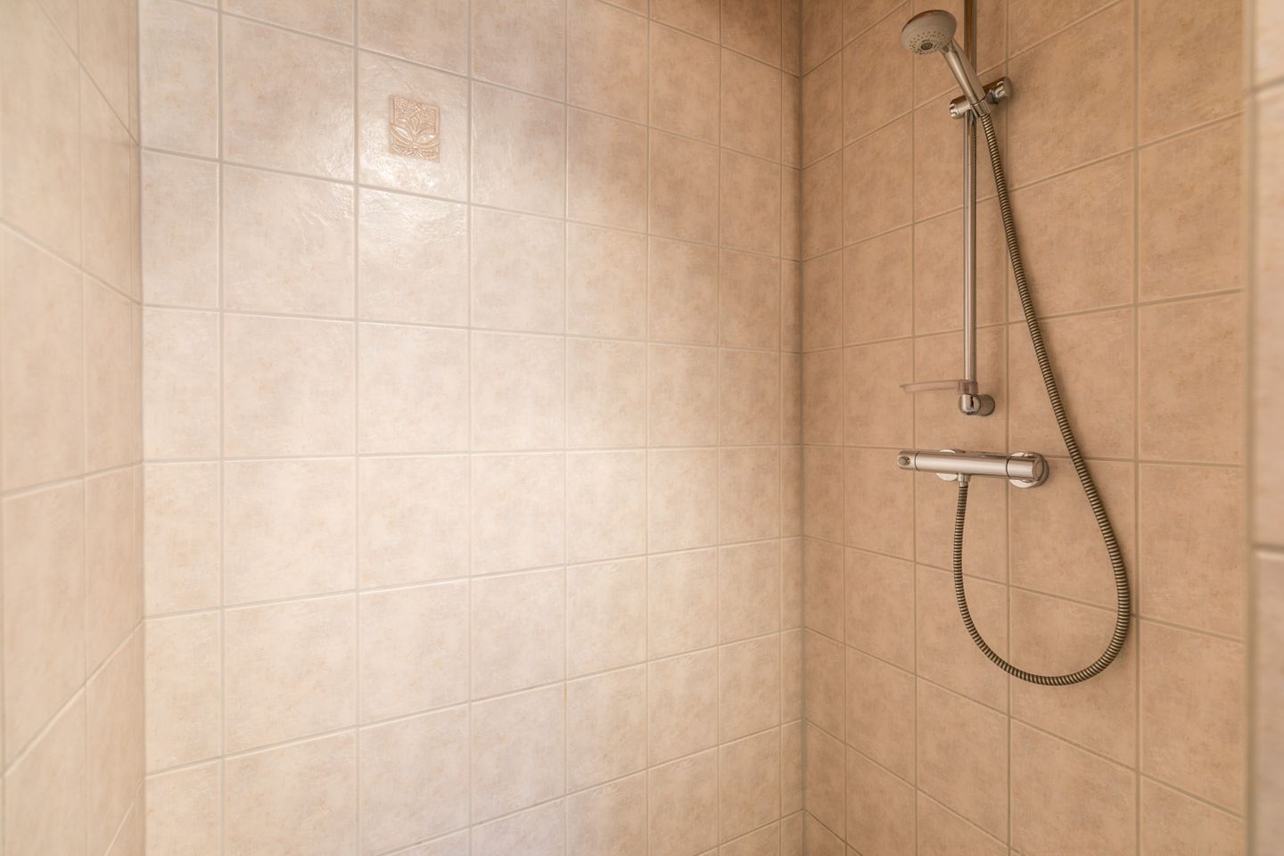 Dania 13 A, Duschbad EG