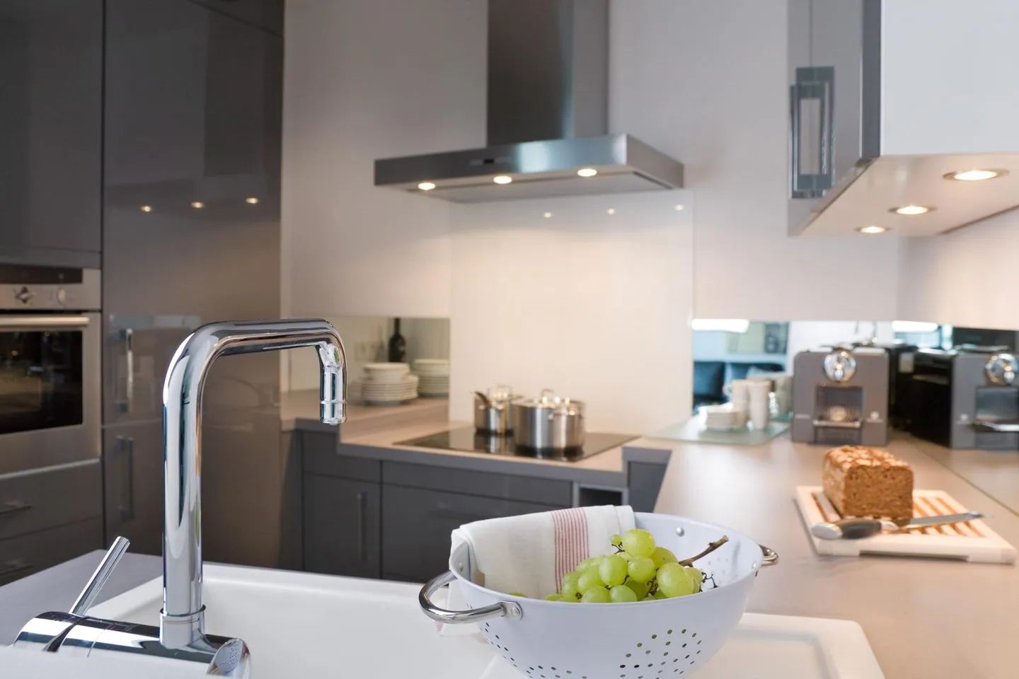Amrumer Welle Ferienwohnung „Aalto" Wittdün auf Amrum - Offene Küche in der Ferienwohnung Aalto in Wittdün auf Amrum