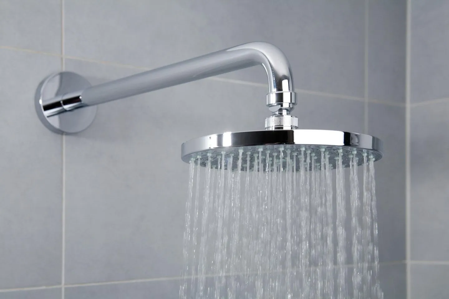 Amrumer Welle Ferienwohnung „Aalto" Wittdün auf Amrum - Regendusche in der Ferienwohnung Aalto in Wittdün auf Amrum