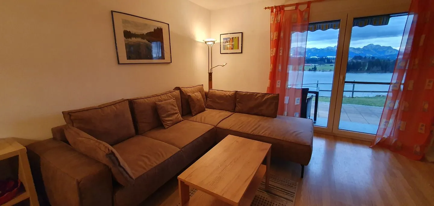Feriendorf Hochbergle Haus 37 Lechbruck am See - Wohnzimmer