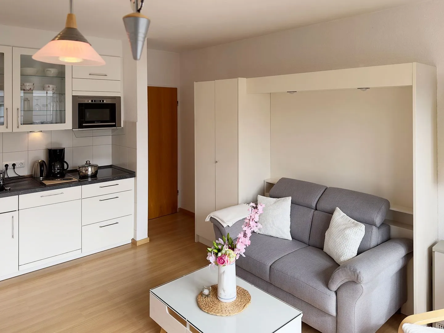 Haus *Südspitze 18* Ferienwohnung Südspitze 18/6 - Meerblick Wittdün auf Amrum - Wohnzimmer der Ferienwohnung Südspitze 18/6 Meerblick in Wittdün auf Amrum