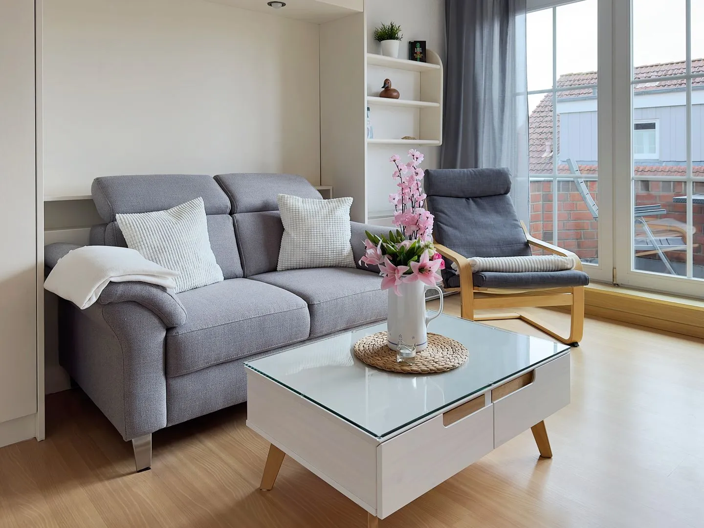 Haus *Südspitze 18* Ferienwohnung Südspitze 18/6 - Meerblick Wittdün auf Amrum - Wohnzimmer der Ferienwohnung Südspitze 18/6 Meerblick in Wittdün auf Amrum