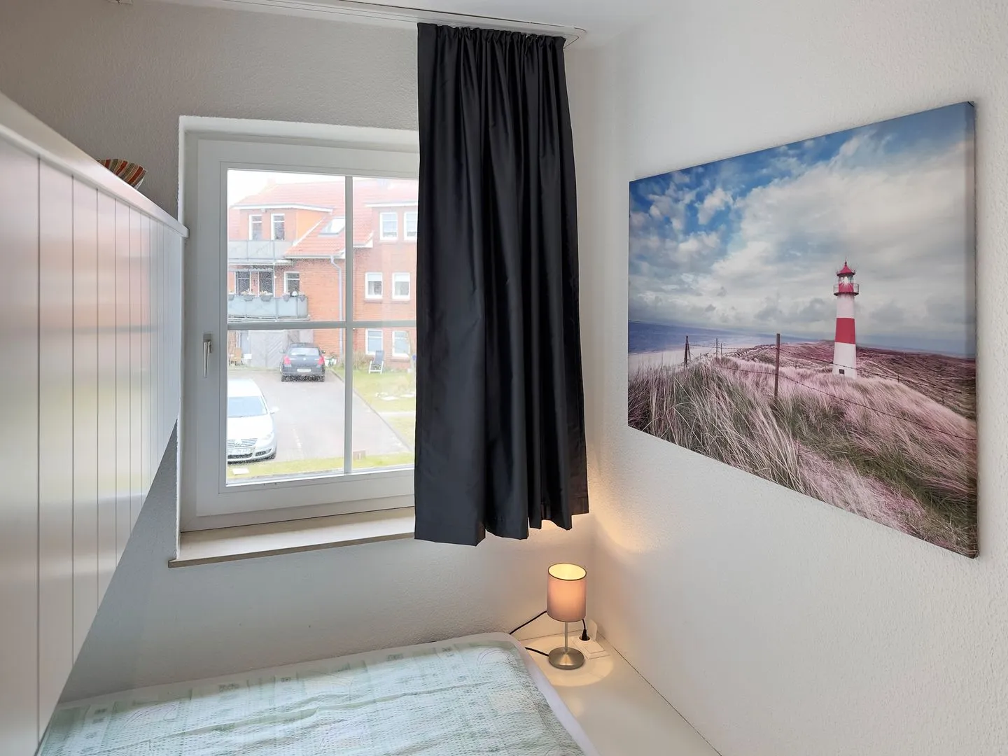 Haus *Südspitze 18* Ferienwohnung Südspitze 18/6 - Meerblick Wittdün auf Amrum - Schlafzimmer in der Ferienwohnung Südspitze 18/6 Meerblick in Wittdün auf Amrum