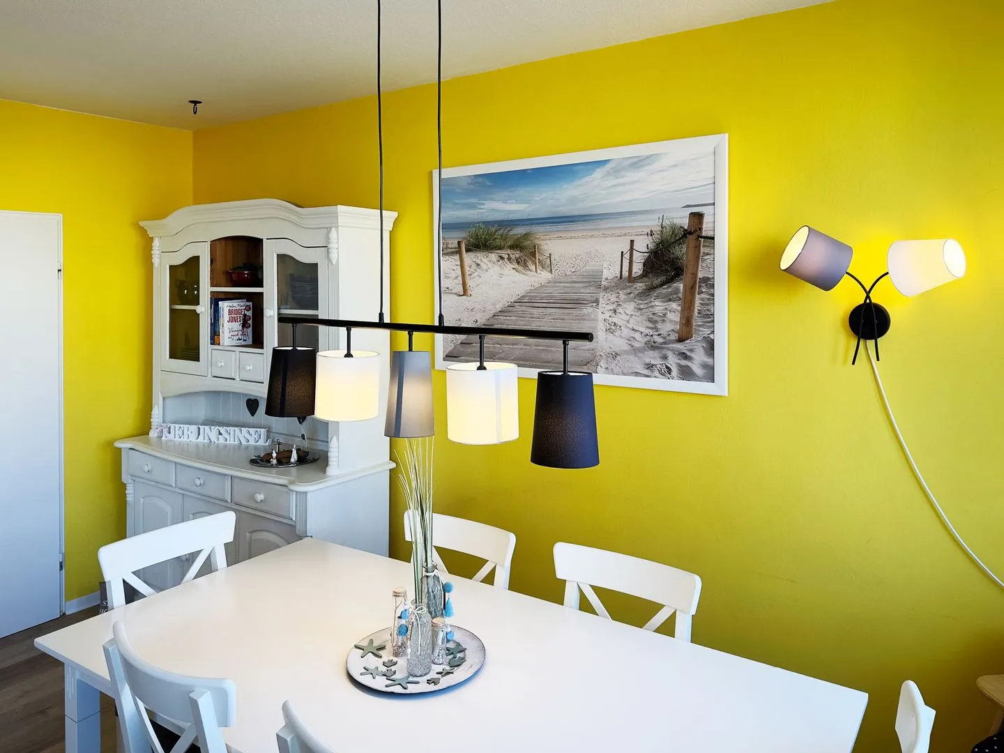 Haus Nordenlicht Ferienwohnung „Willkommen bei den Hartmanns" Wittdün auf Amrum - Essbereich der Ferienwohnung "Willkommen bei den Hartmanns" in Wittdün auf Amrum
