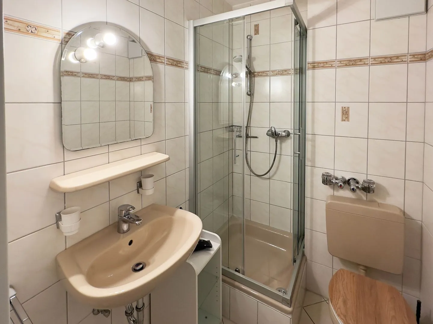 Huus Heverknob Ferienwohnung *Strandlöper* Wittdün auf Amrum - Badezimmer
