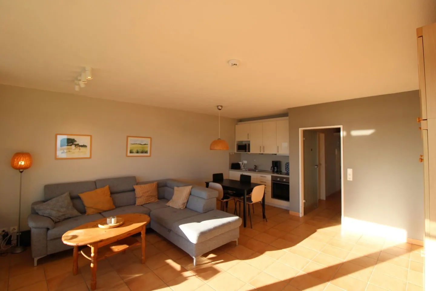 Panorama Whg 110, 8. OG - Wohnzimmer