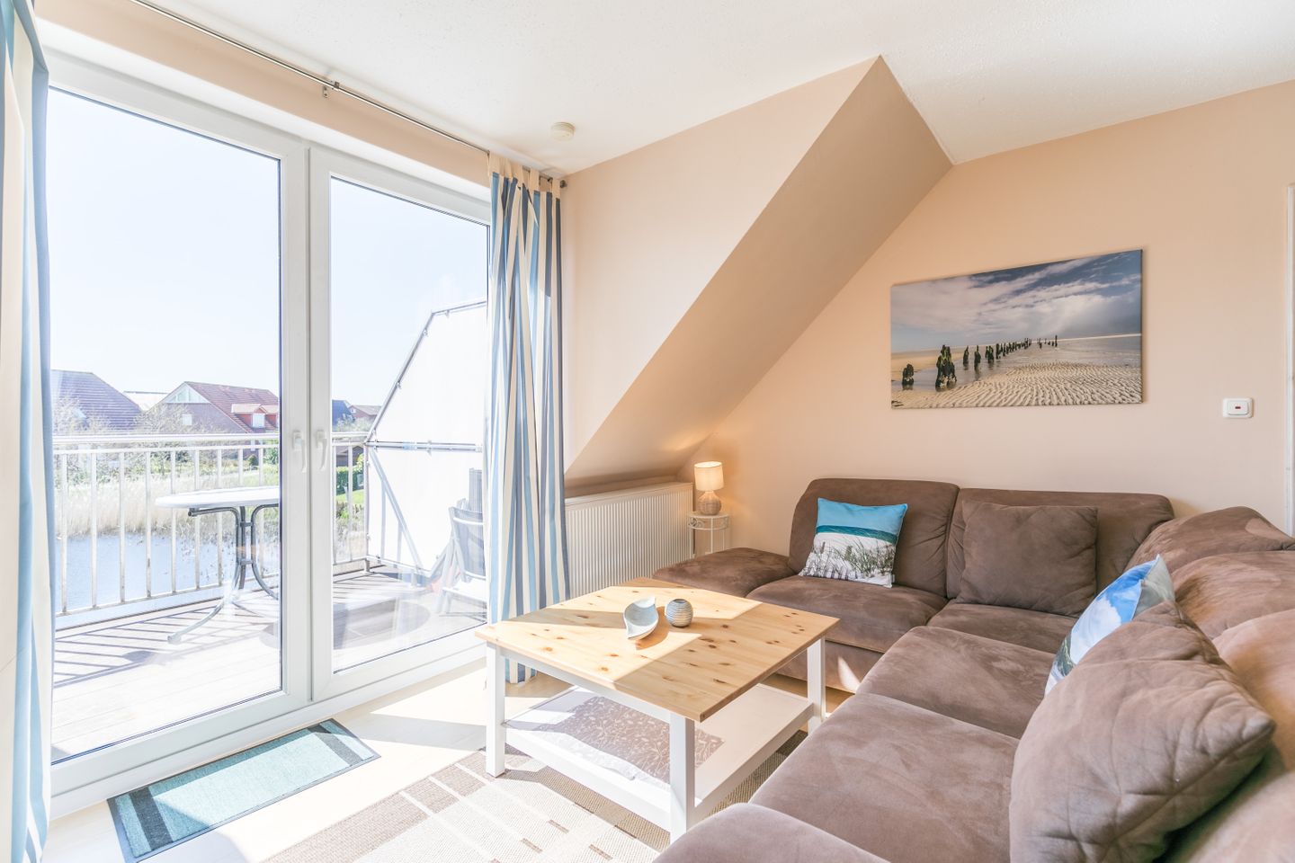 Haus am Teich, Whg. 2, Wohnzimmer mit Schlafsofa
