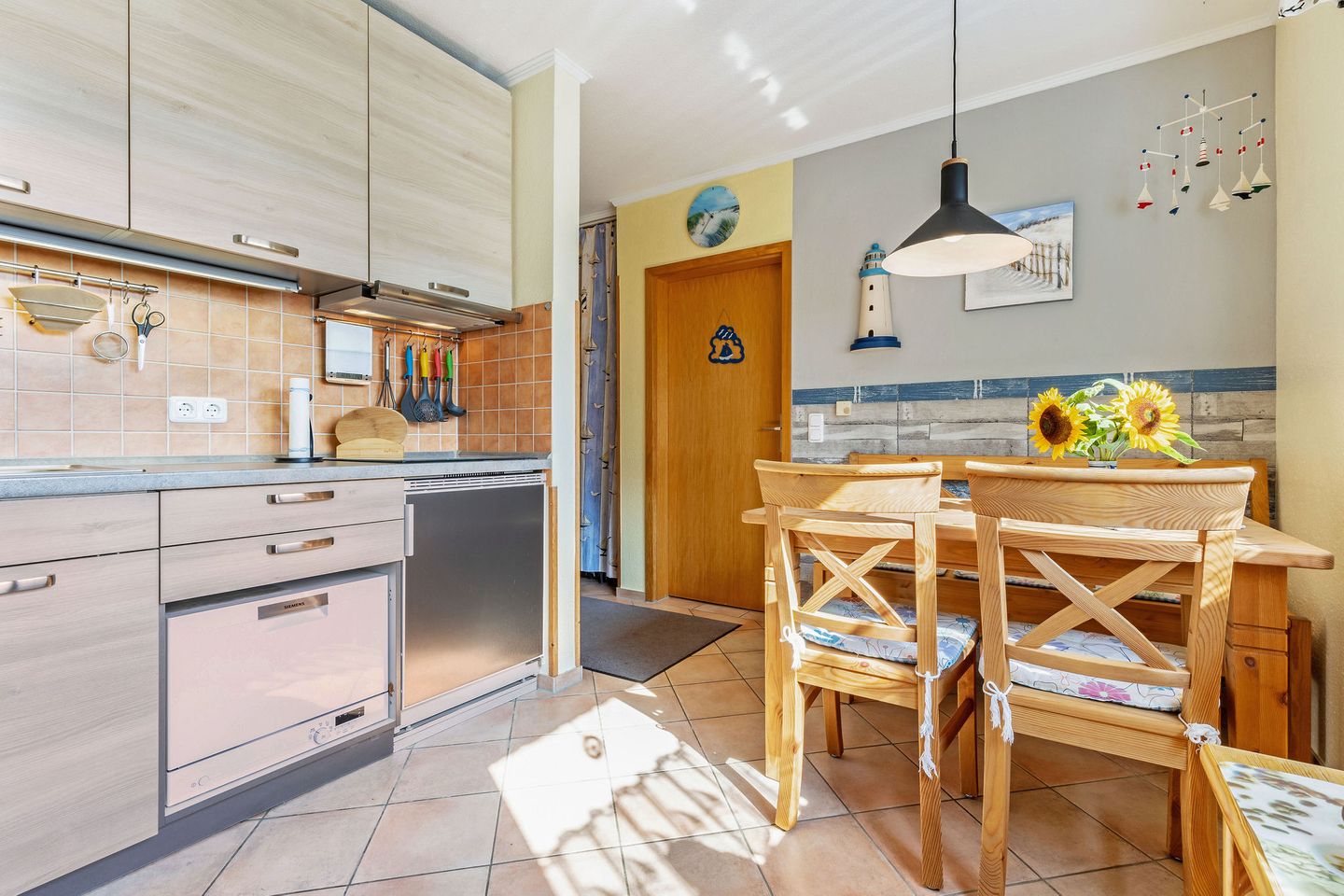 Ferienanlage Lemkenhafen "Seeblick" Bild 3