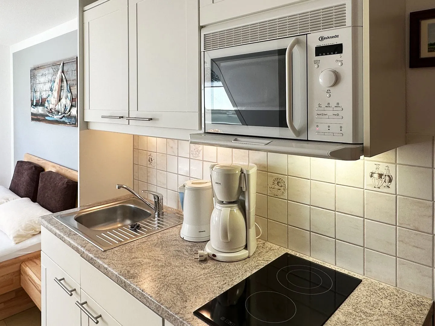 Haus *Üüs Aran* Ferienwohnung *Üüs Aran 2* Süddorf auf Amrum - Küche / Küchenzeile