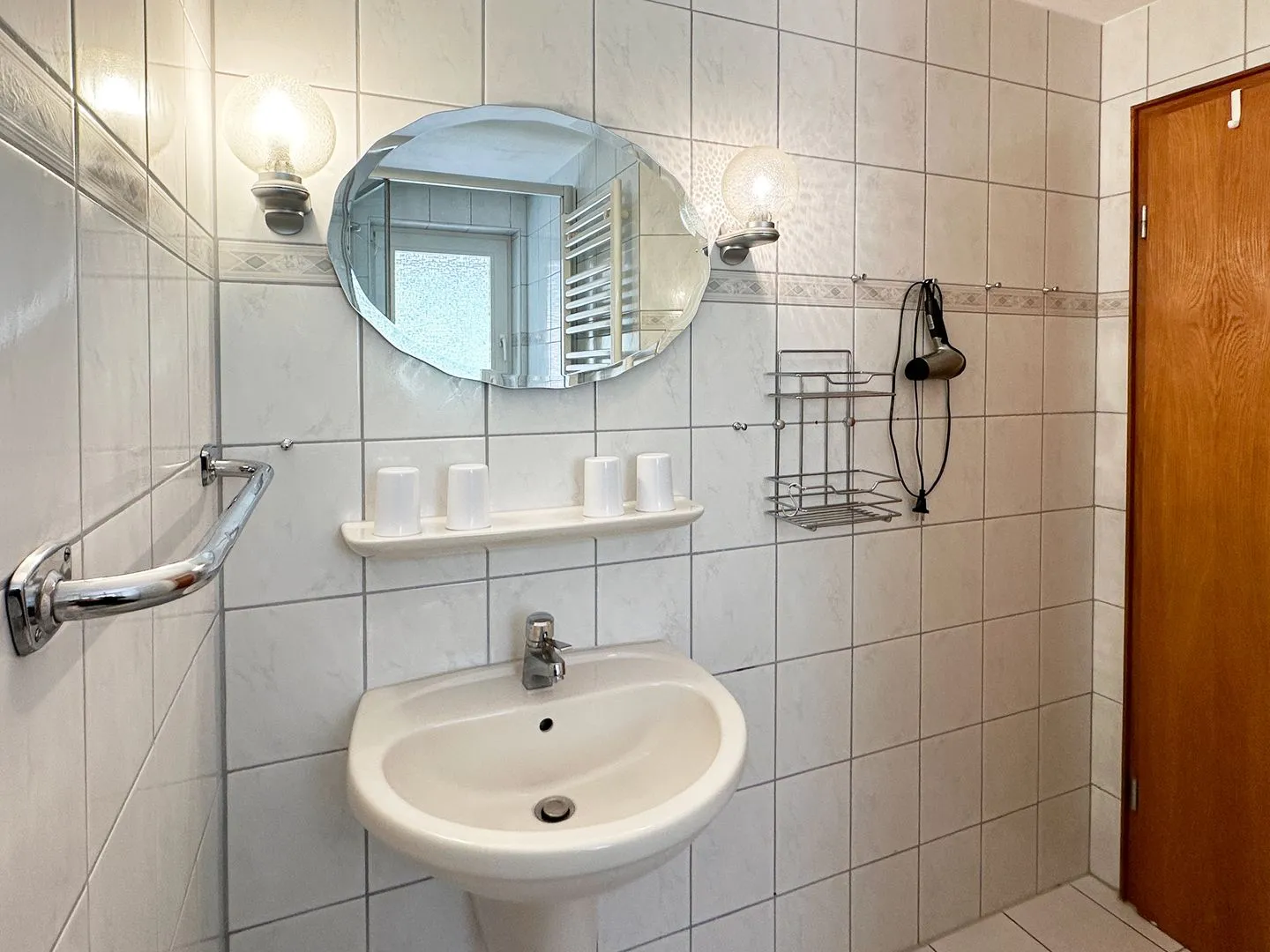 Haus *Üüs Aran* Ferienwohnung *Üüs Aran 4* Süddorf auf Amrum - Badezimmer in der Ferienwohnung Üüs Aran 4 in Süddorf auf Amrum