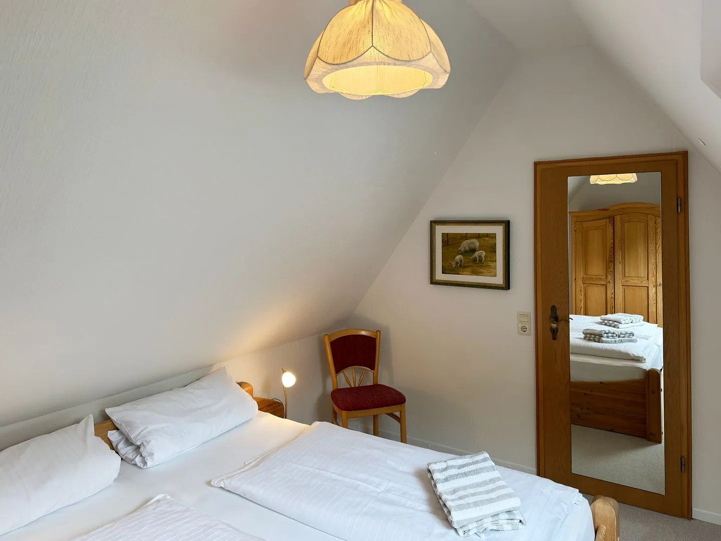 Haus *Üüs Aran* Ferienwohnung *Üüs Aran 6* Süddorf auf Amrum - Schlafzimmer in der Ferienwohnung Üüs Aran 6 in Süddorf auf Amrum