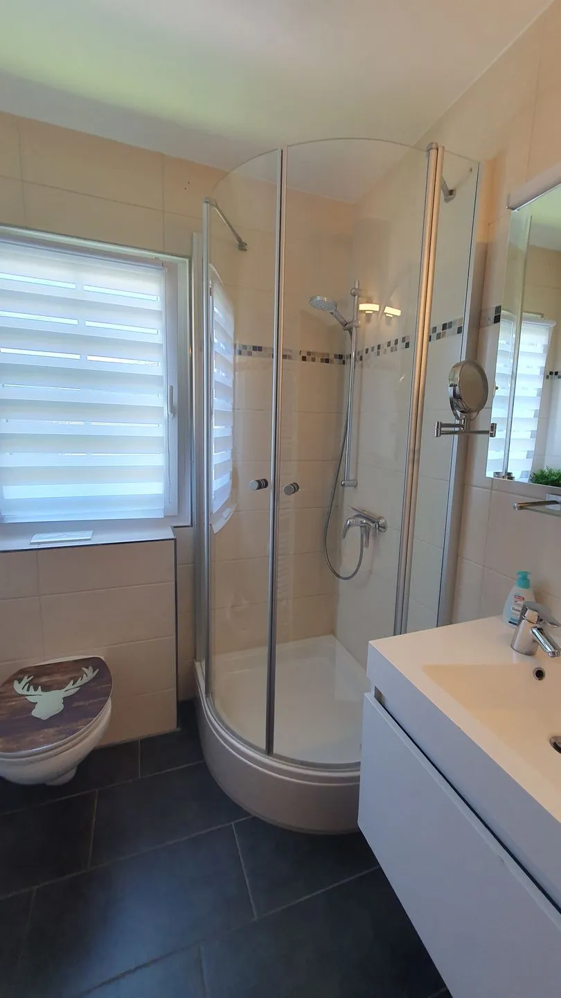Feriendorf Hochbergle Haus 131 Lechbruck am See - Badezimmer