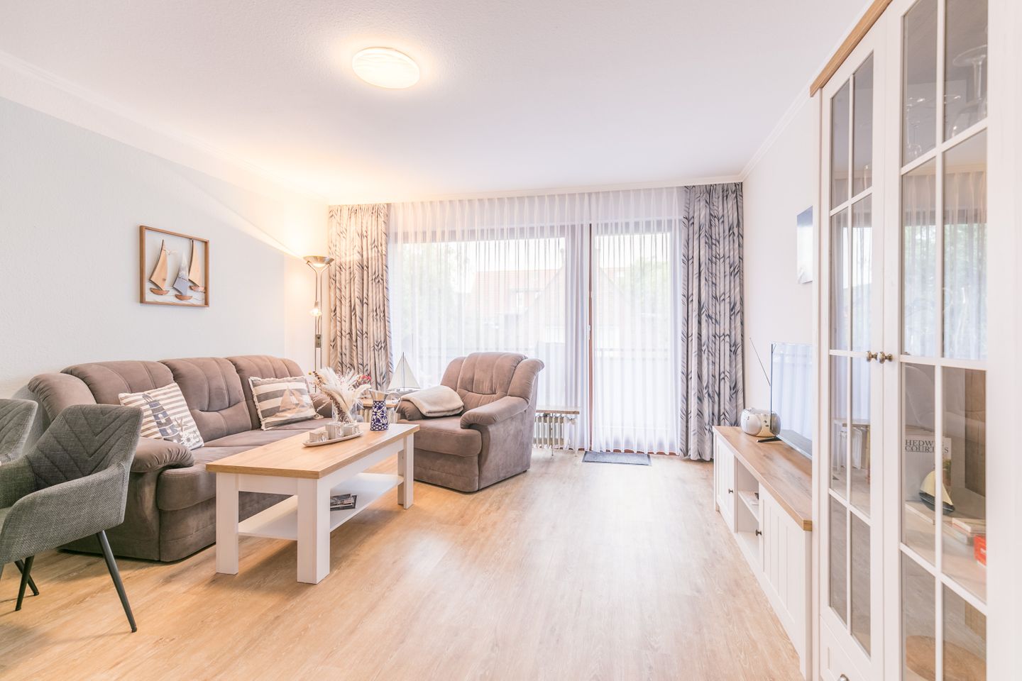 Wohnzimmer mit Sofa