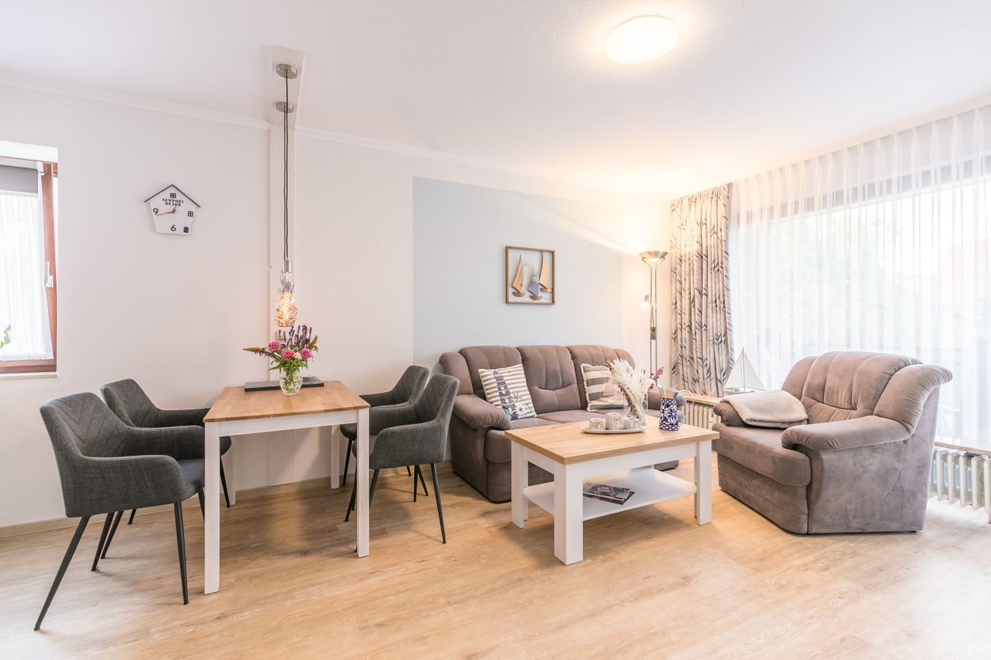 Blick ins Wohnzimmer