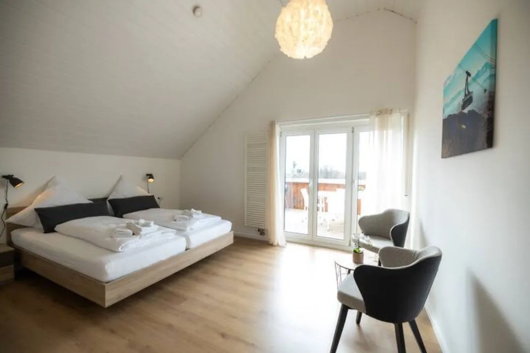 Ferienwohnung 3 Rose im gemütlichen Gästehaus Benedikt Fischbach -