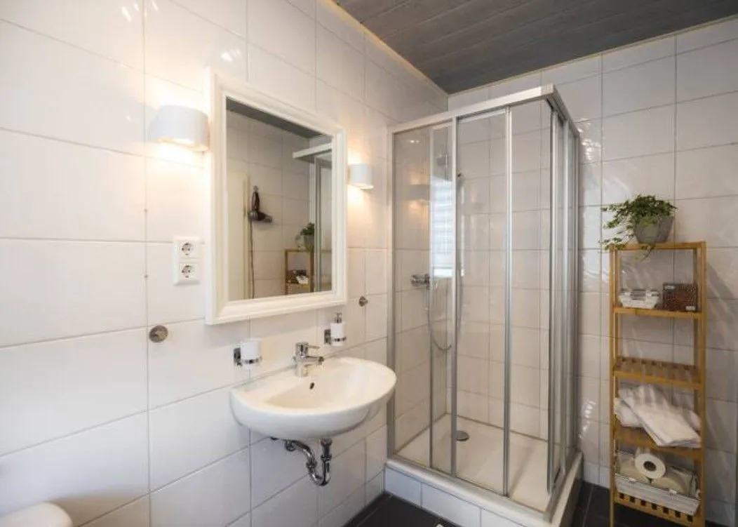 Ferienwohnung 2 Veilchen im gemütlichen Gasthaus Benedikt Fischbach -