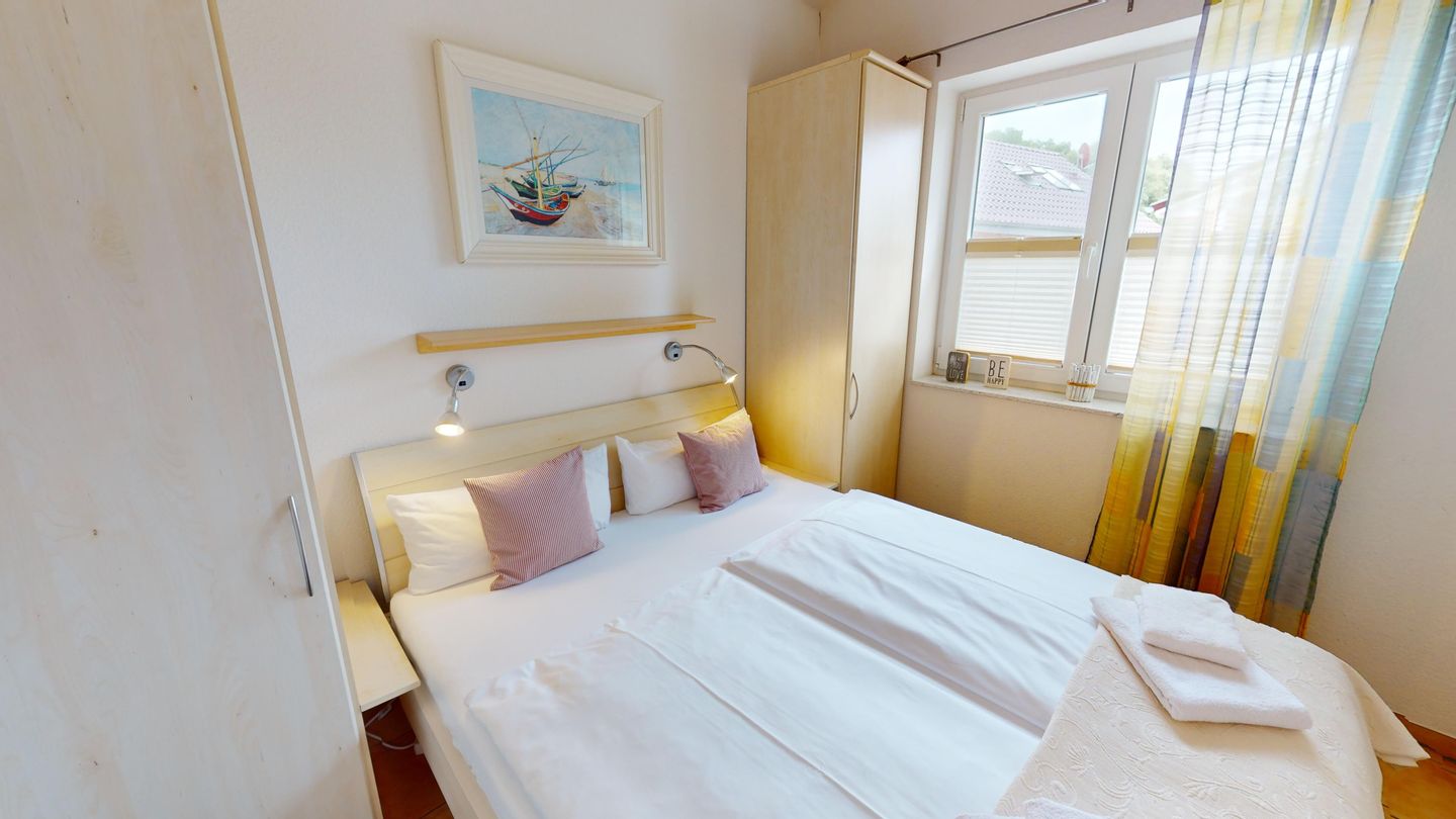 Strandnahes Ferienhaus für 4 Personen und Hund mit Garten, Sauna und Kamin