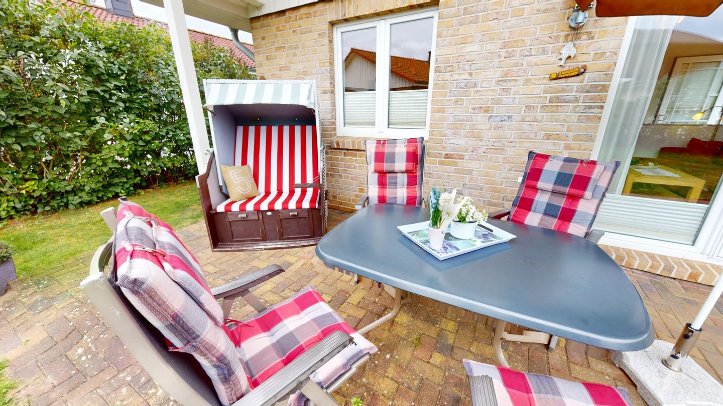 Strandnahes Ferienhaus für 4 Personen und Hund mit Garten, Sauna und Kamin