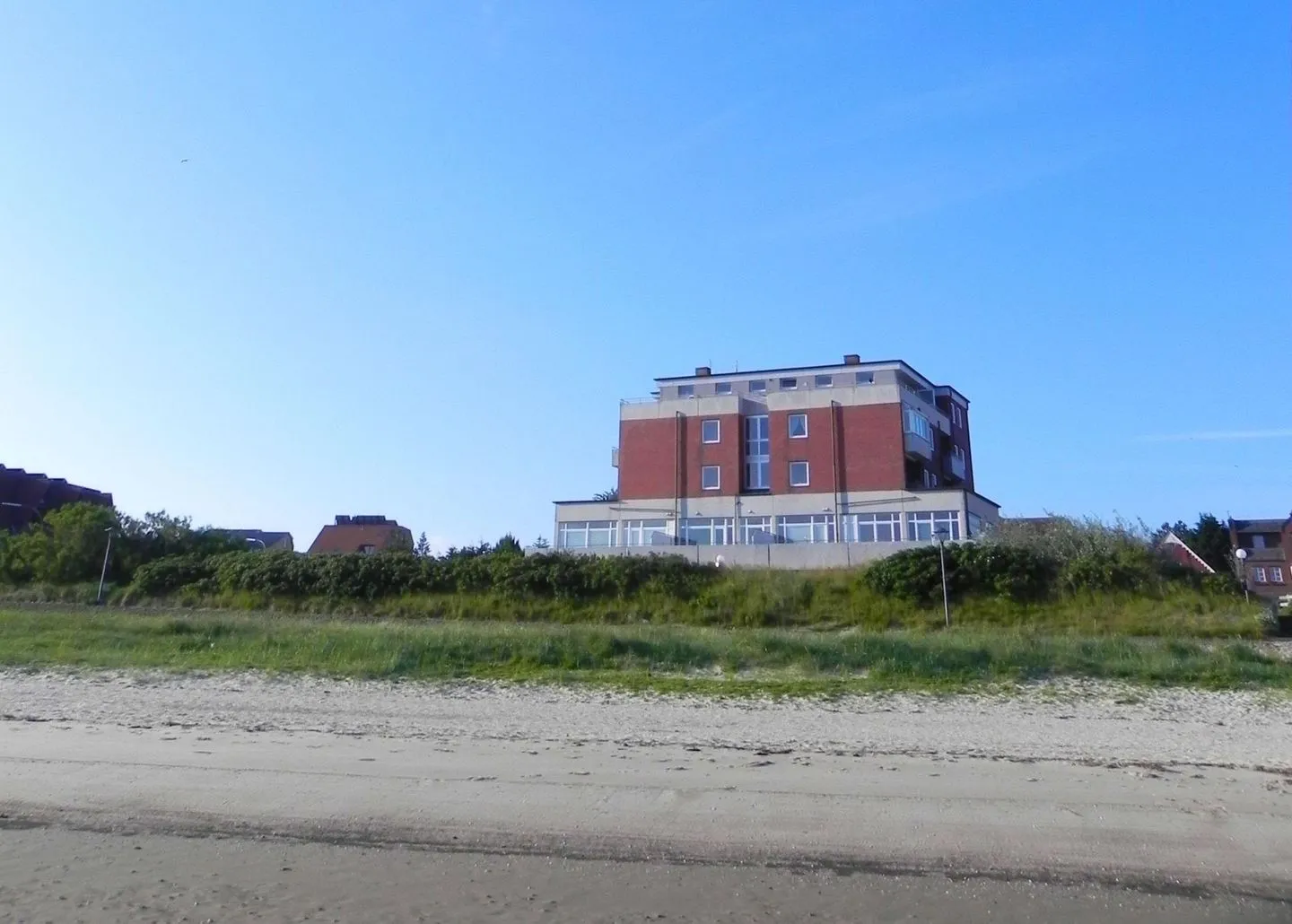 Haus Nordenlicht Ferienwohnung „Dr. Buchholtz" Wittdün auf Amrum - Haus "Nordenlicht" - Hausansicht