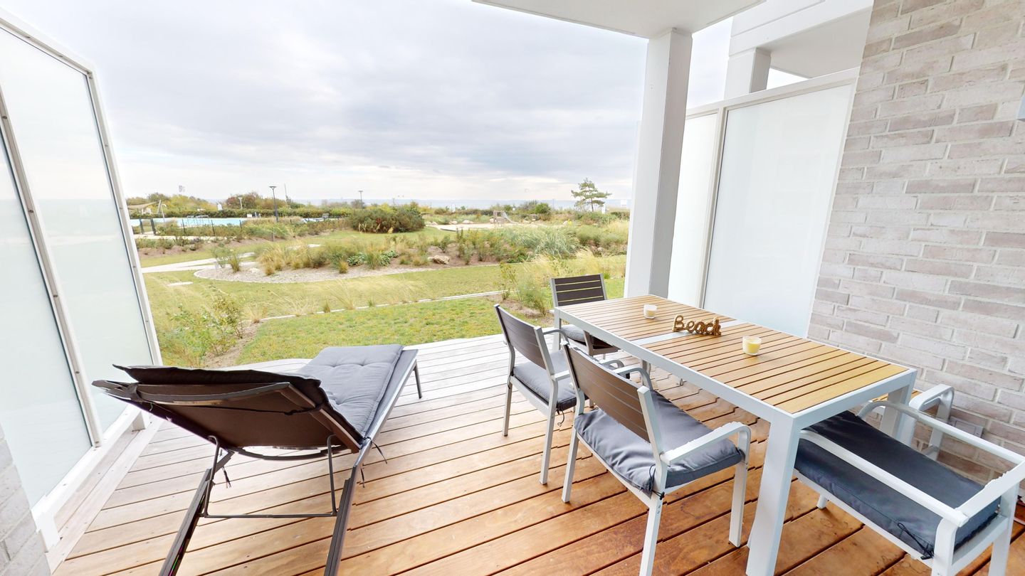 Luxus-Ferienwohnung für 4 Erwachsene & 2 Kinder mit Terrasse und Meerblick