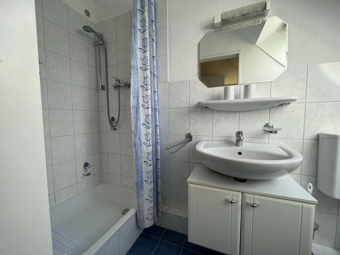 (STOE14c) Ferienwohnung "Iden App. 1" Niendorf - Badezimmer
